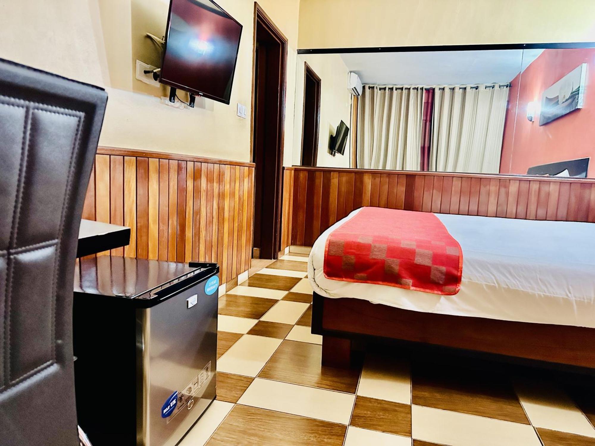 Yaahot Hotell Yaoundé Exteriör bild