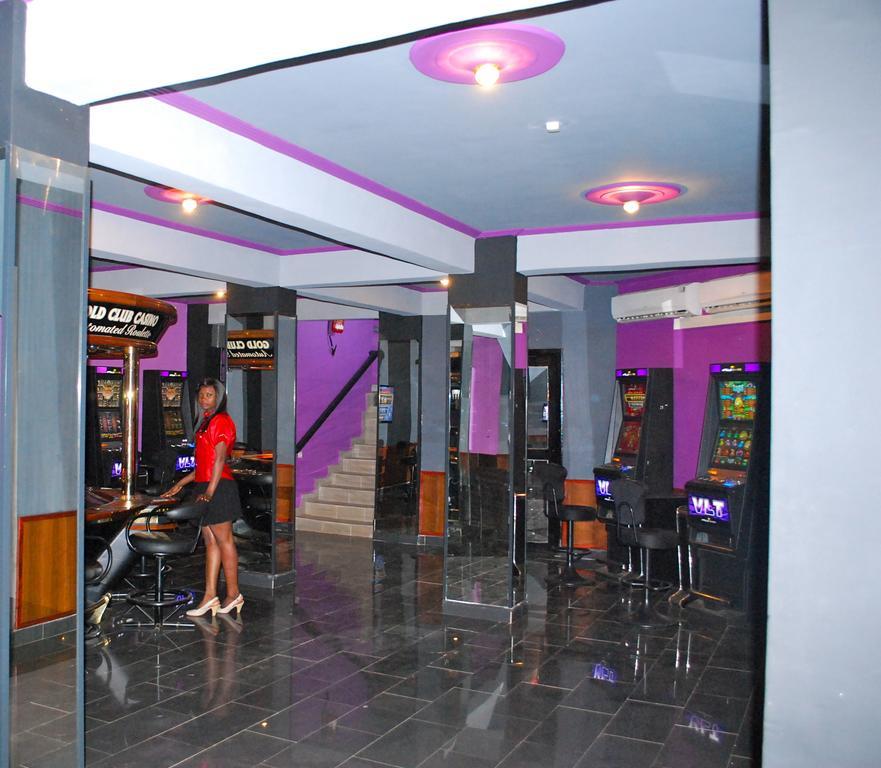 Yaahot Hotell Yaoundé Exteriör bild